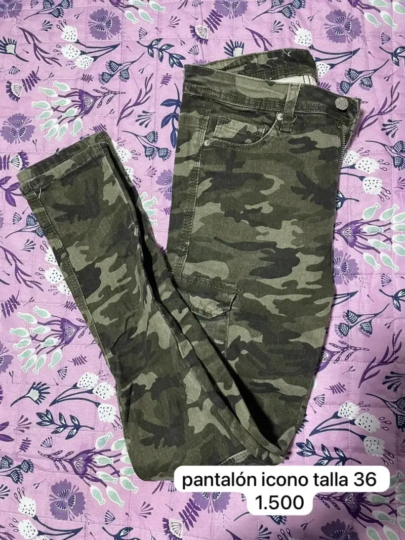 Pantalón camuflado talla 36 para mujer
