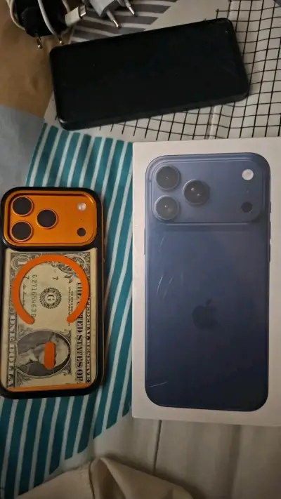 iPhone nuevo en caja sellada - miniatura 2
