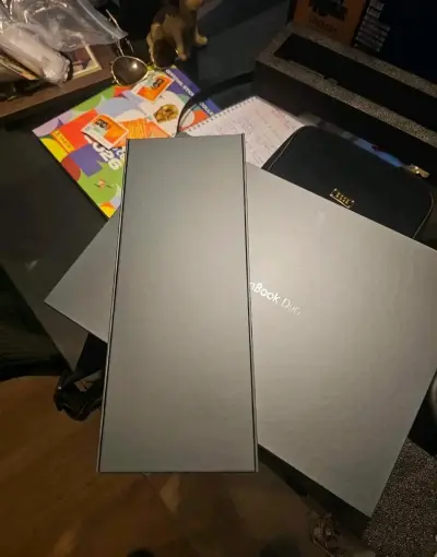 iPhone nuevo en caja sellada - miniatura 5