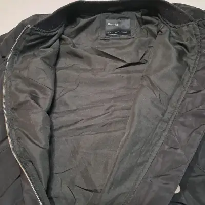 Chaqueta bomber negra Bershka mujer - miniatura 5