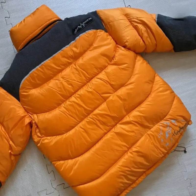 Chaqueta acolchada Black Yak naranja y negra - 3