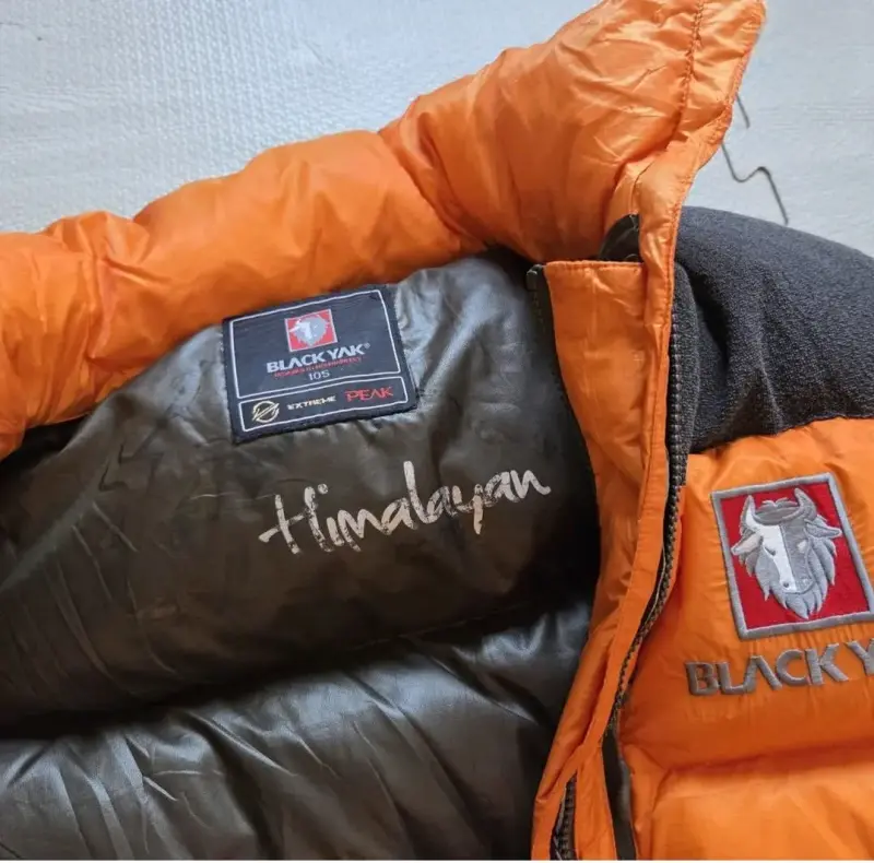 Chaqueta acolchada Black Yak naranja y negra - 5