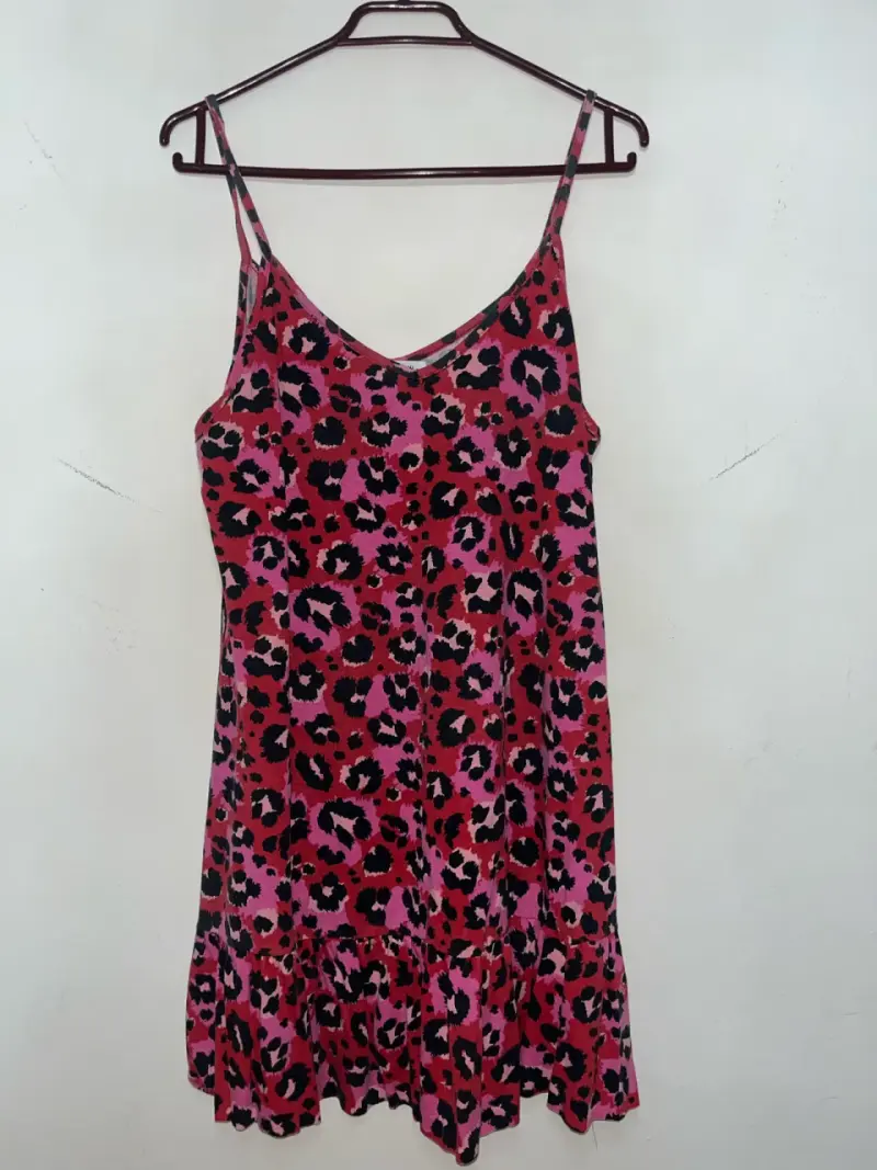 Vestido corto estampado animal print