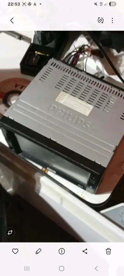 Radio de auto Philips con pantalla - miniatura 1