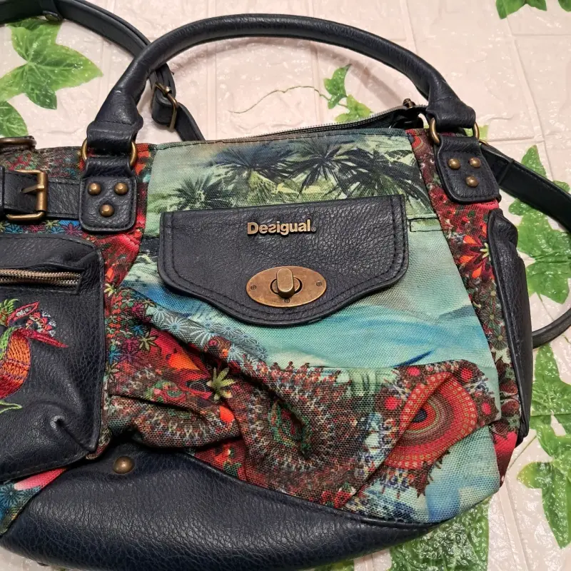 Bolso Desigual multicolor con diseño único - 2