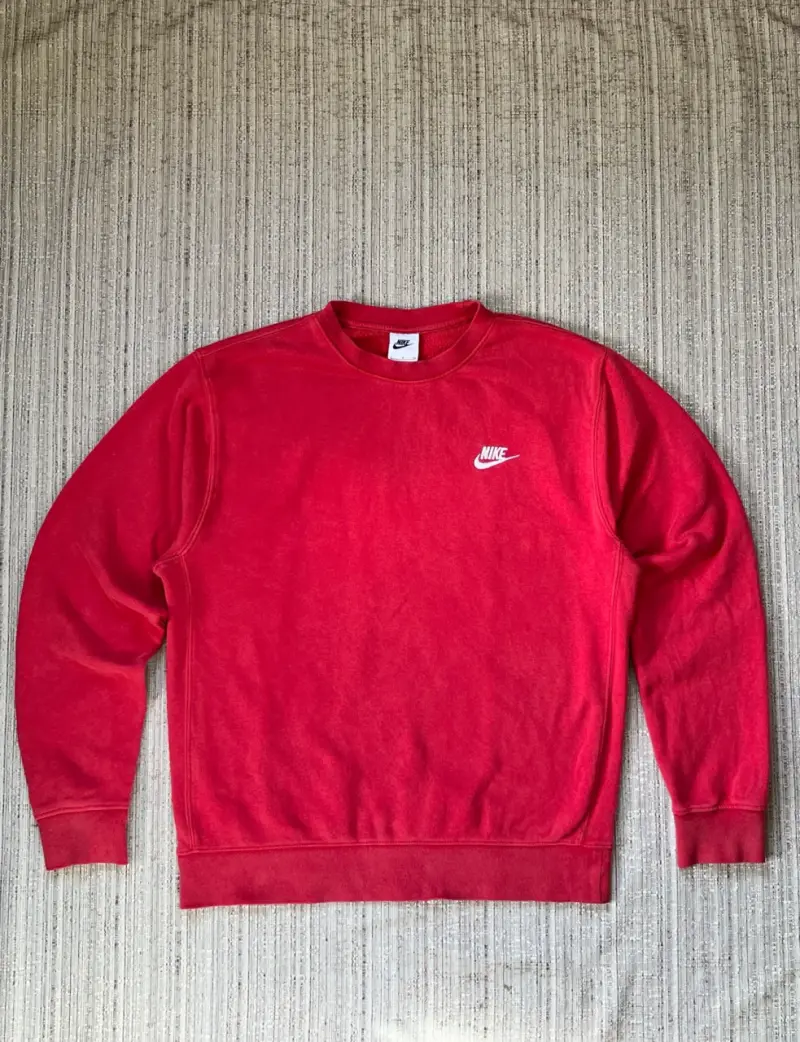 Polerón Nike rojo clásico unisex - 1