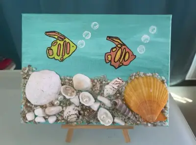 Cuadro decorativo marino con conchas y peces - miniatura 3