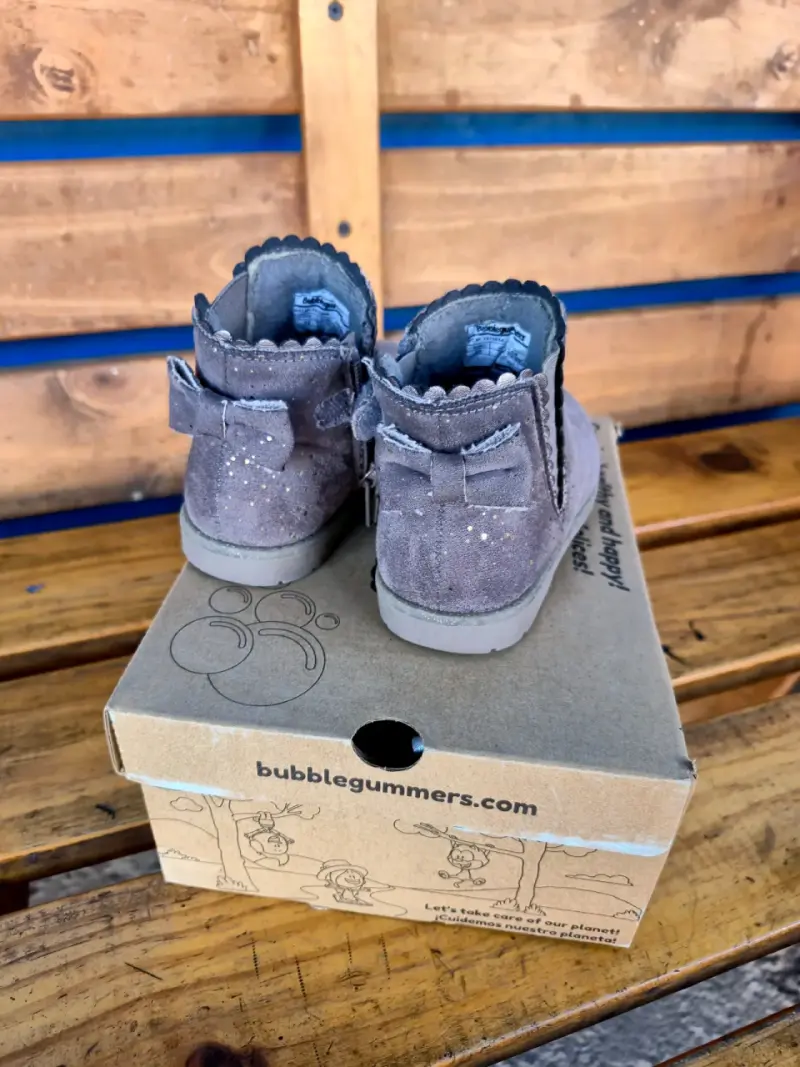 Botines infantiles gris con brillo talla: 22 - 2