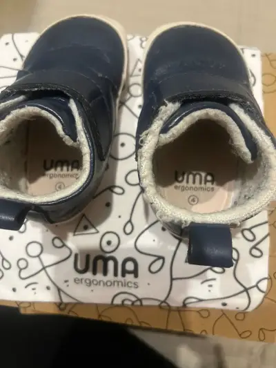 Botas de cuero azul talla 4 marca UMA - miniatura 2