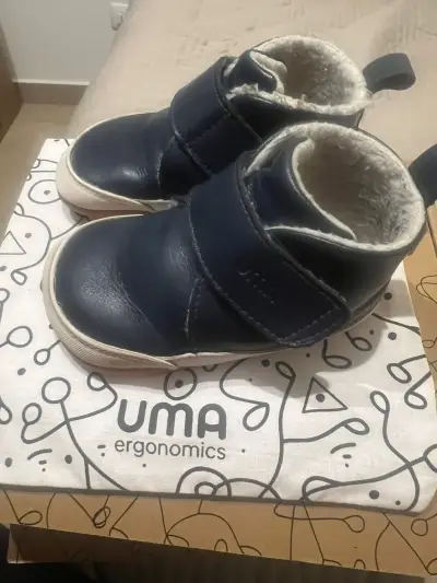 Botas de cuero azul talla 4 marca UMA - miniatura 5