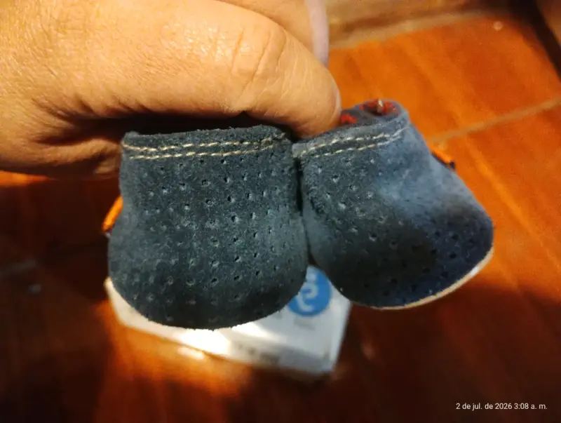 Zapatos de bebé azul marino con cordones - 5
