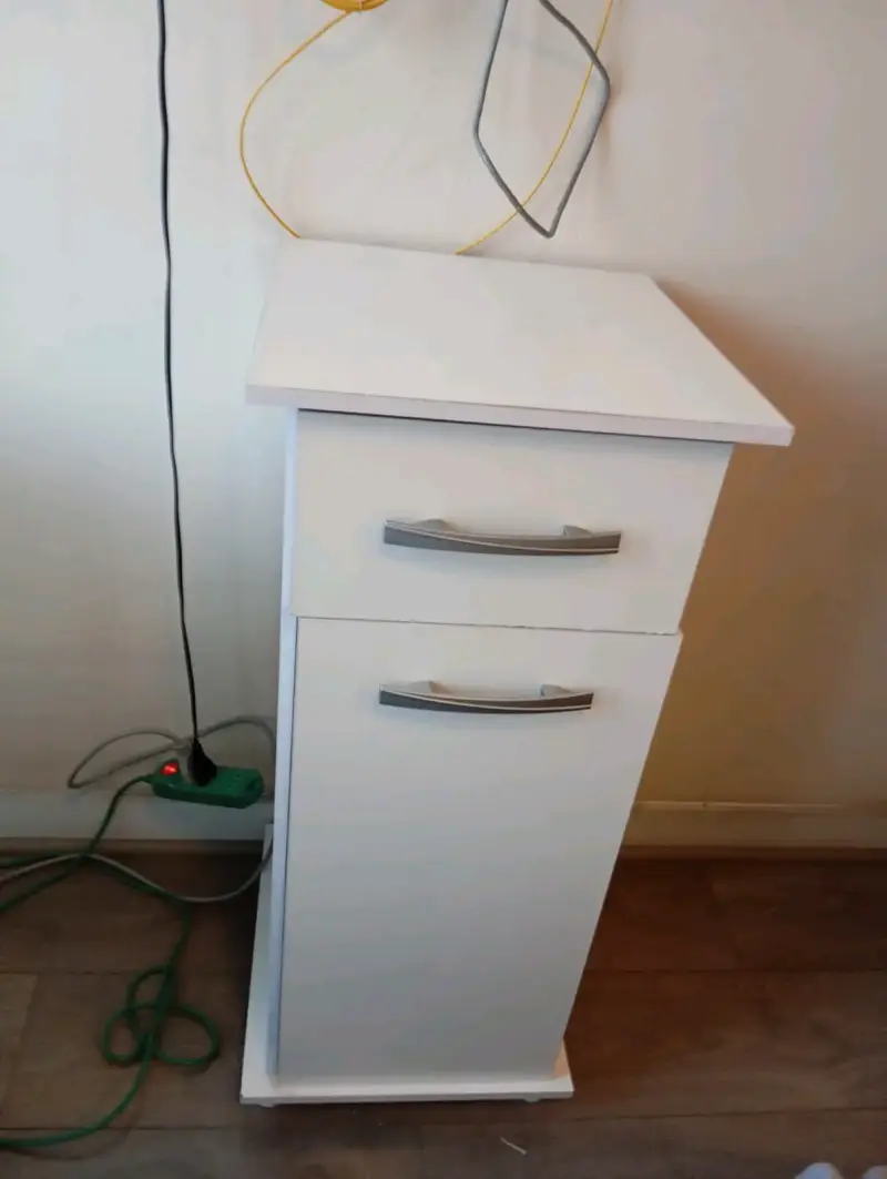 Mueble auxiliar blanco - 1