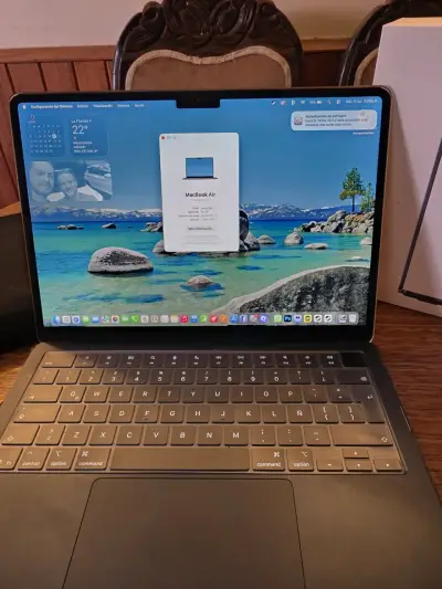 MacBook Air M5 13 pulgadas en perfecto estado - miniatura 1