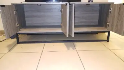 Mueble de TV moderno de madera - miniatura 2