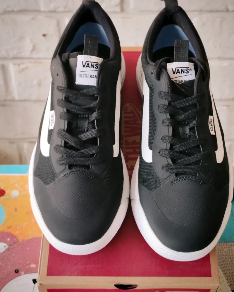 Zapatillas Vans negras 28 cm nuevas - 3