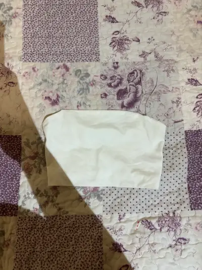 Top blanco para mujer - miniatura 1