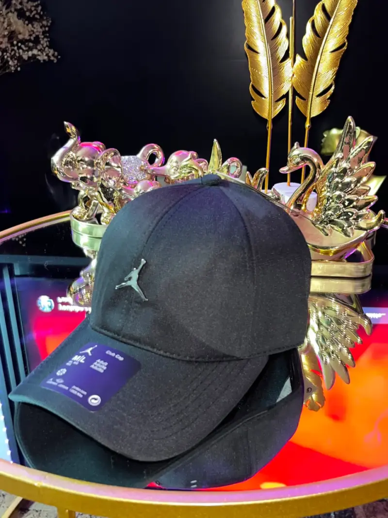 Gorra negra Jordan jumpman - 2