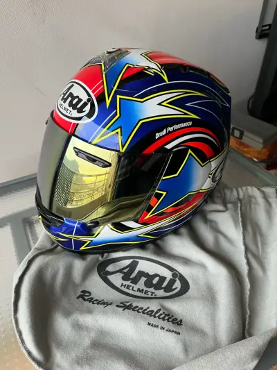 Casco Arai Corsair-V de motocicleta - miniatura 3