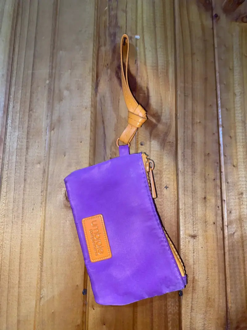 Billetera de mano morada Umbale