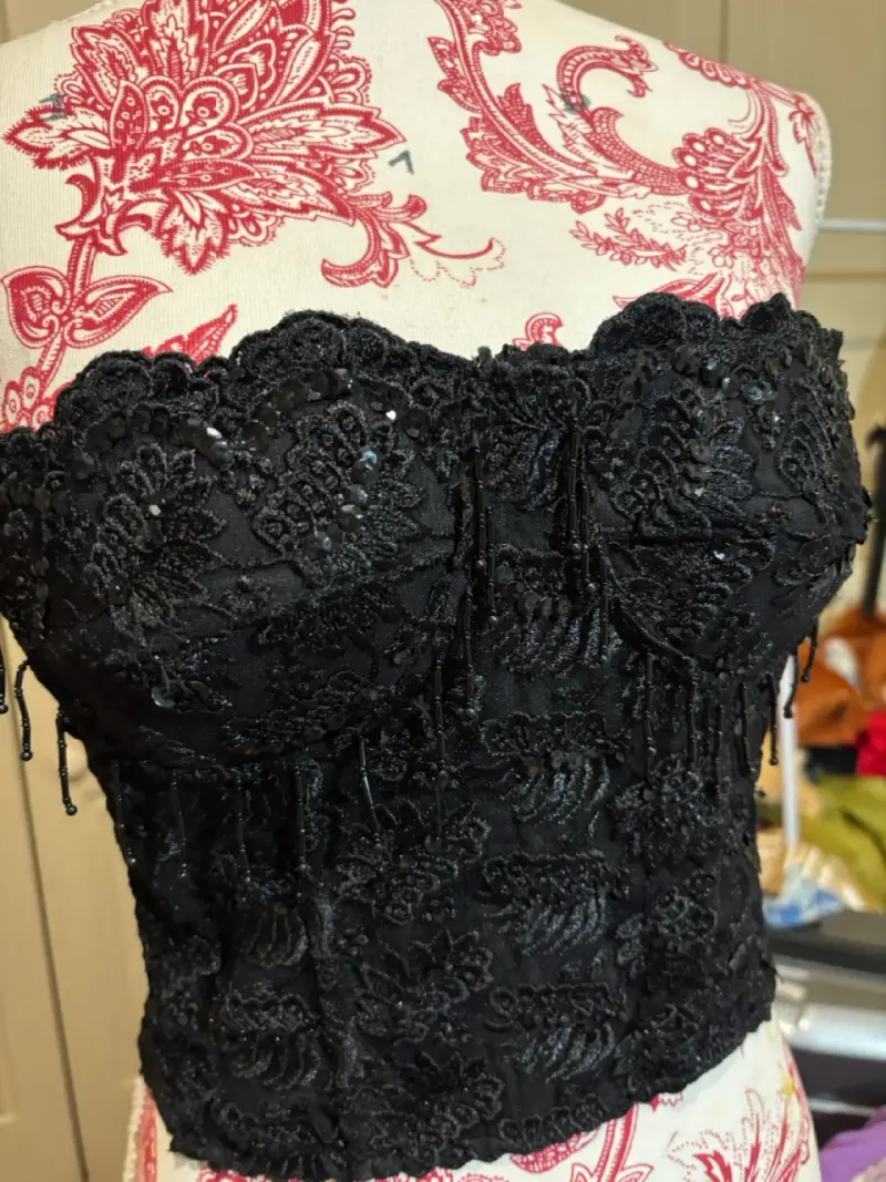 Corset negro de encaje elegante - 2