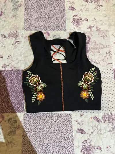 Top deportivo negro  PUMA FRIDA KHALO - miniatura 1