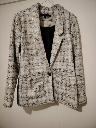Blazer de tweed blanco elegante - miniatura 1