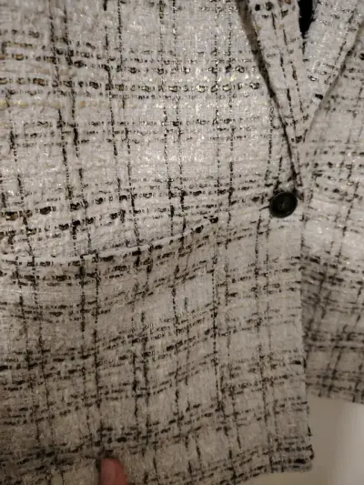 Blazer de tweed blanco elegante - miniatura 2