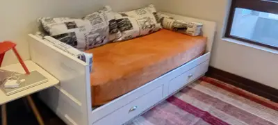 Cama nido blanca con cajones y colchón - miniatura 2