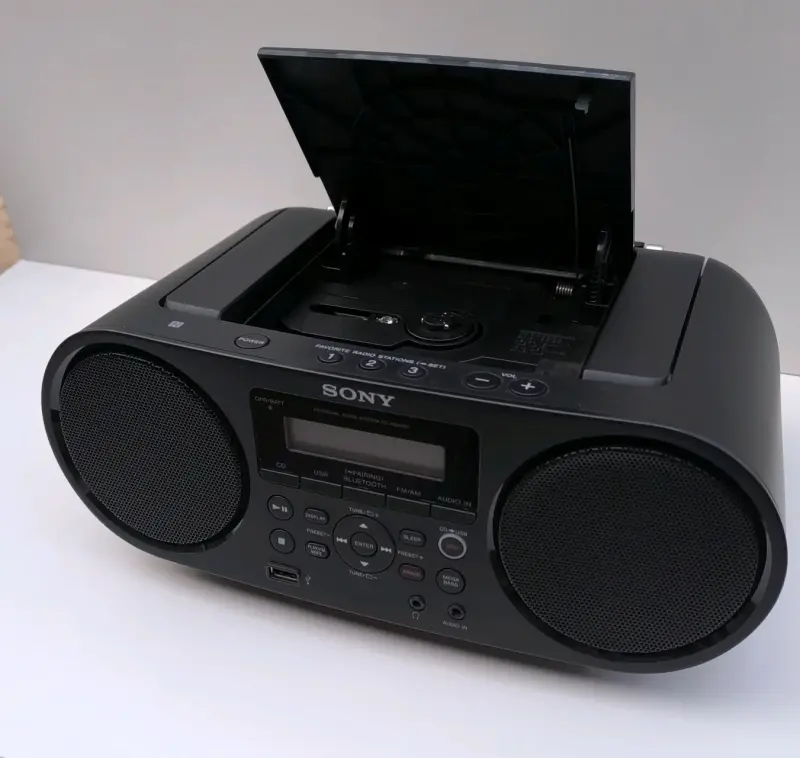 Radio portátil Sony con Bluetooth y CD - 2