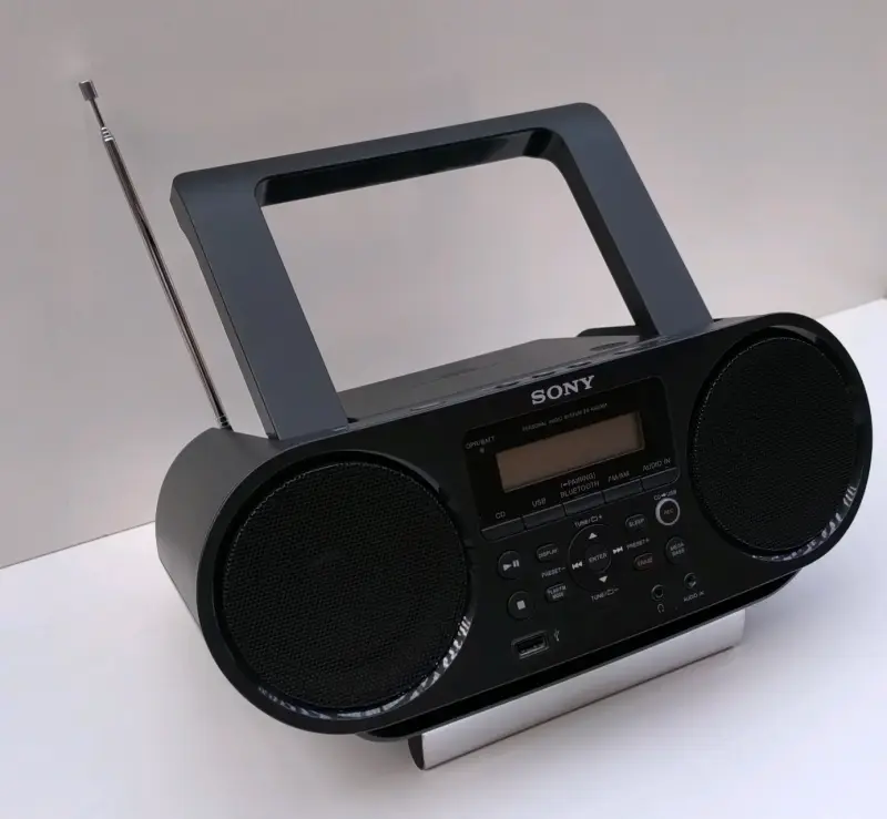 Radio portátil Sony con Bluetooth y CD - 3