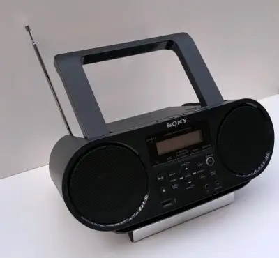 Radio portátil Sony con Bluetooth y CD - miniatura 3