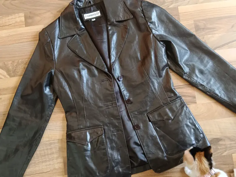 Chaqueta de cuero marrón Company & Co