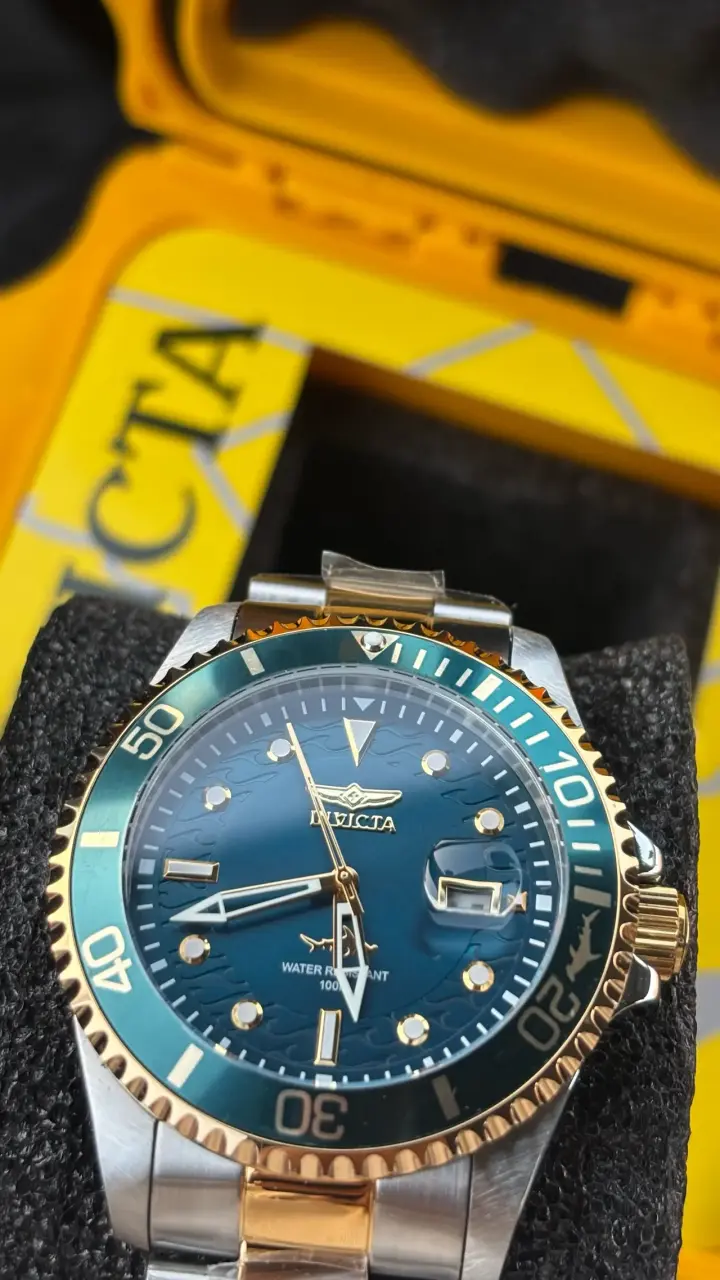 Reloj Invicta Pro Diver dorado y azul - 2