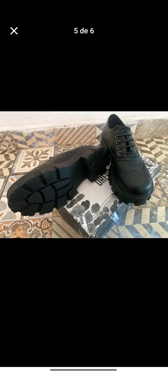 Mocadines negros de cuero con plataforma - 5