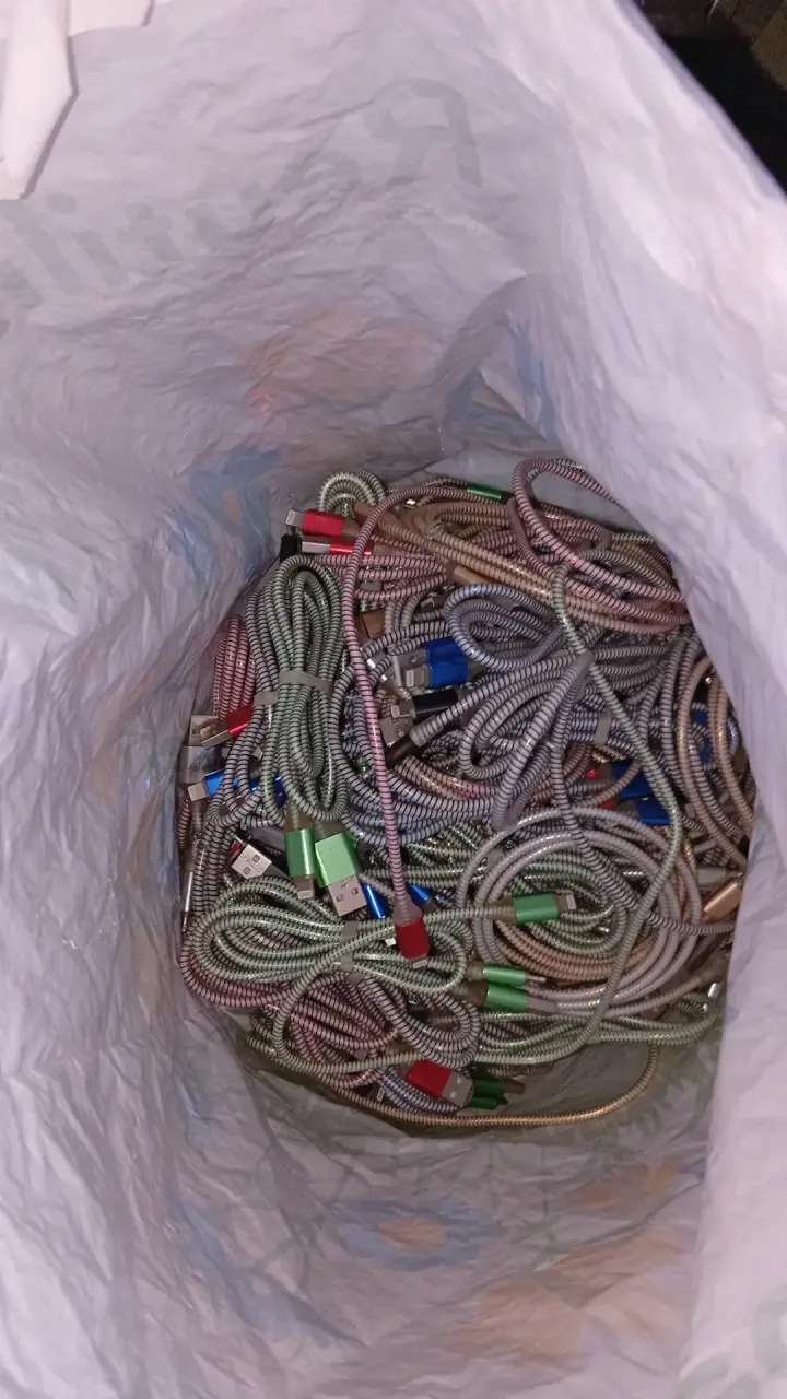 Lote de cables USB variados - 1