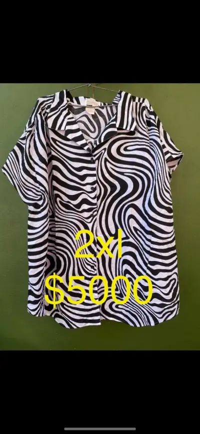 Blusa estampada tropical talla 2XL - miniatura 4
