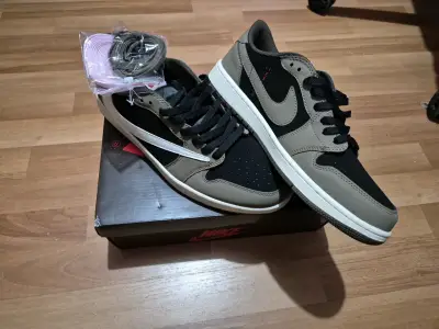 Zapatillas Nike Jordan 1 low travis - miniatura 1