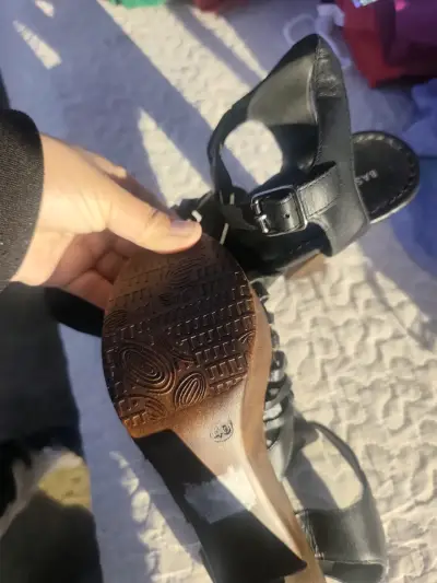 Sandalias negras de cuero talla 40 - miniatura 2