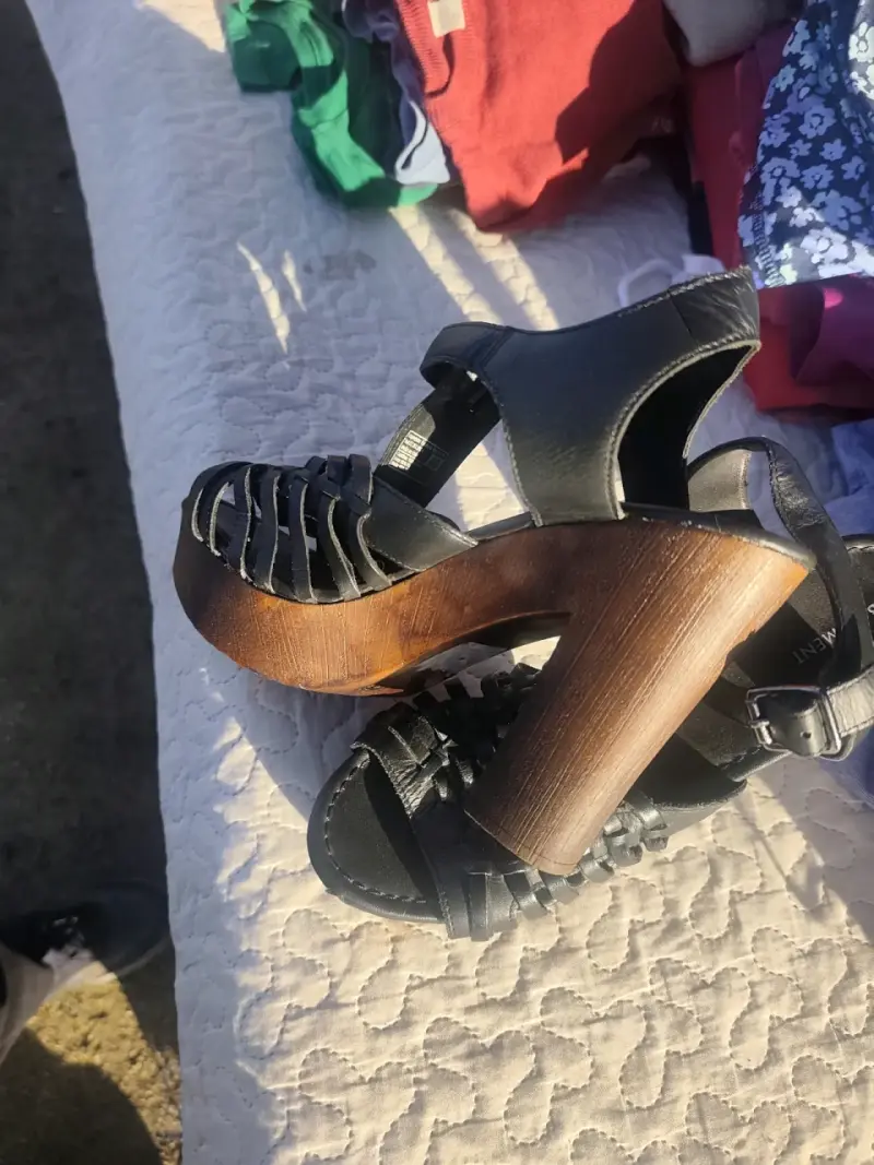Sandalias negras de cuero talla 40 - 3