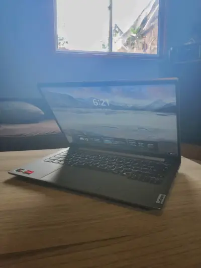 Laptop Lenovo ThinkBook 16Gb / 1TB - miniatura 1