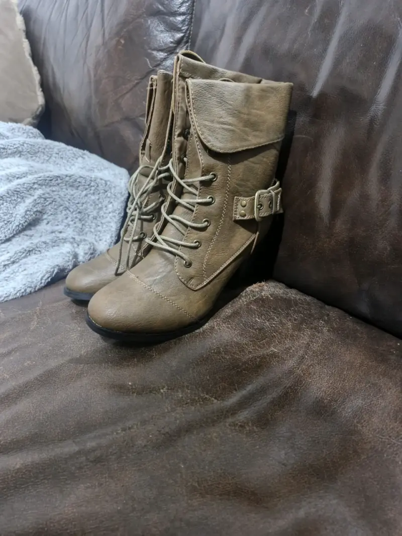 Botas de cuero marrón con cordones - 2