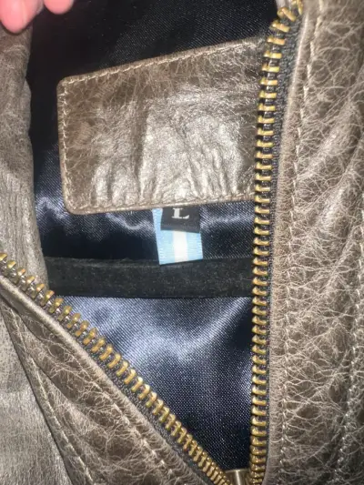 🖤Chaqueta de Cuero Argentino Estilo Biker 🇦🇷 - miniatura 3