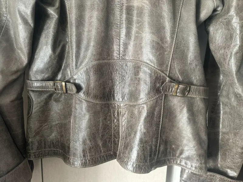 🖤Chaqueta de Cuero Argentino Estilo Biker 🇦🇷 - 4