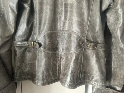 🖤Chaqueta de Cuero Argentino Estilo Biker 🇦🇷 - miniatura 4