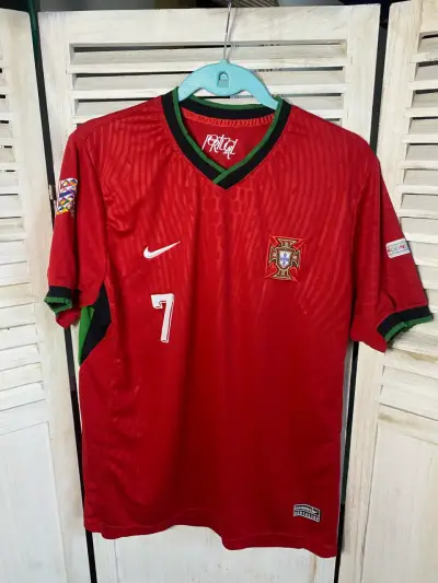 Camiseta Portugal Nike CR7 roja - miniatura 1