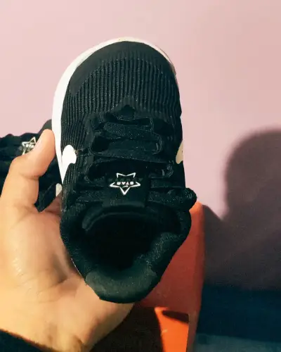 Zapatillas deportivas negras para niños Unisex - miniatura 2