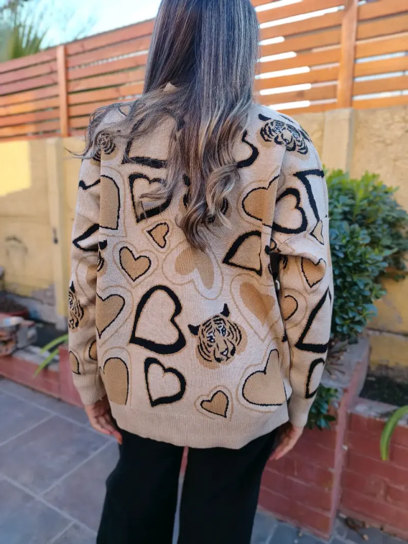 Chaleco beige con estampado de tigres y corazones - 2