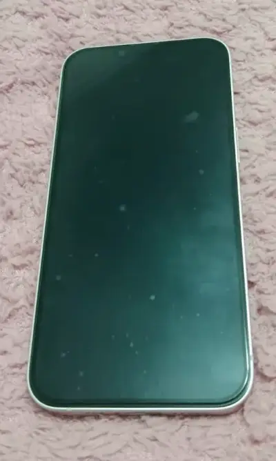 iPhone 14 blanco en excelente estado - miniatura 2