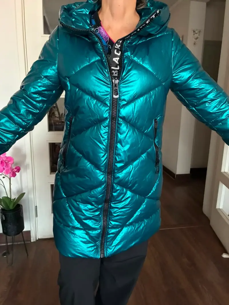 Parka turquesa con capucha - 1