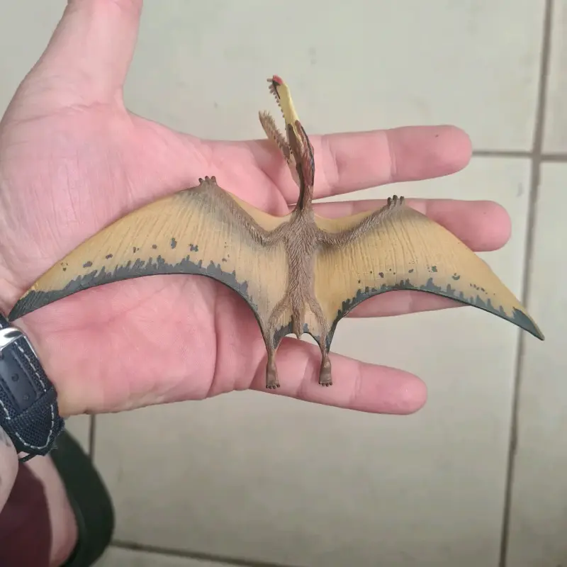 Figura de pterosaurio de juguete coleccionable - 1